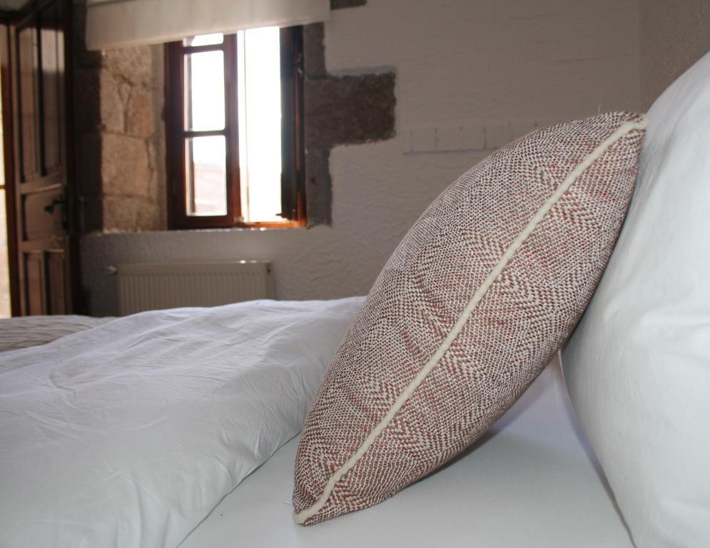 Assos Bohemian Hotel Bagian luar foto